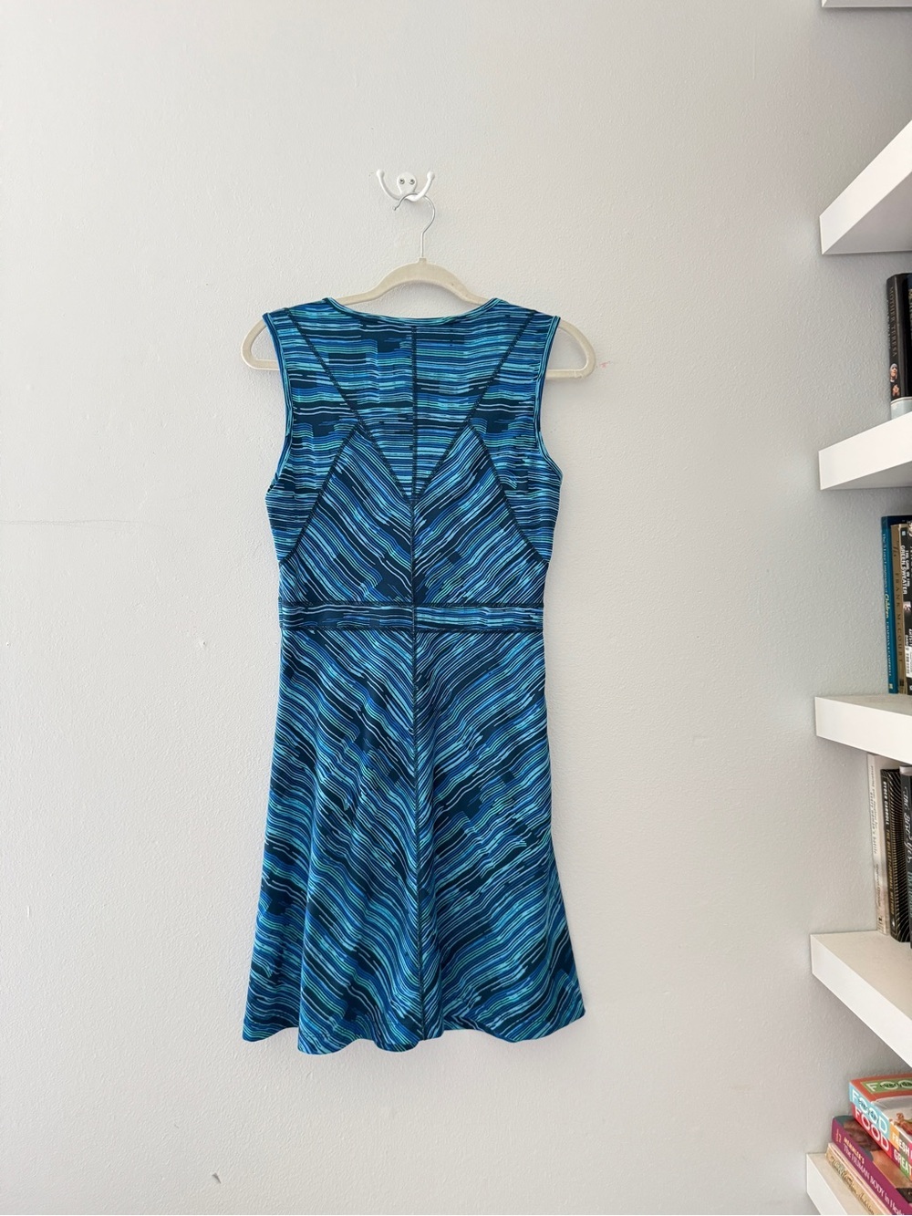 Title Nine Buddah Sleeveless v-neck Althletic Dress Small - Picture 2 of 8